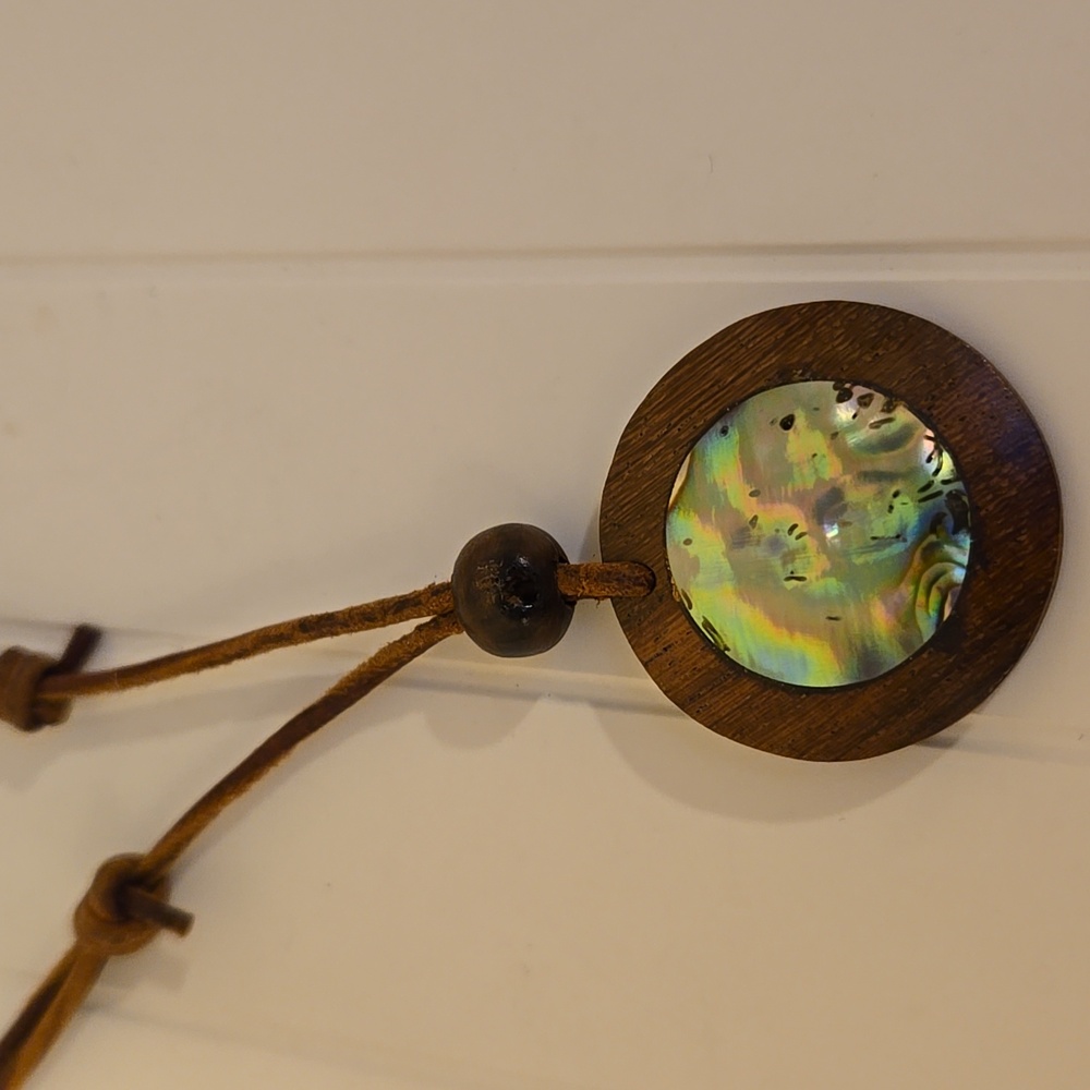 VINTAGE Wood, Leather & Abalone Necklace